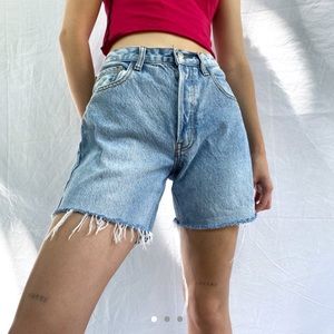 High waisted Cut-off jean shorts